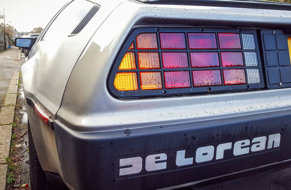 DeLorean Close