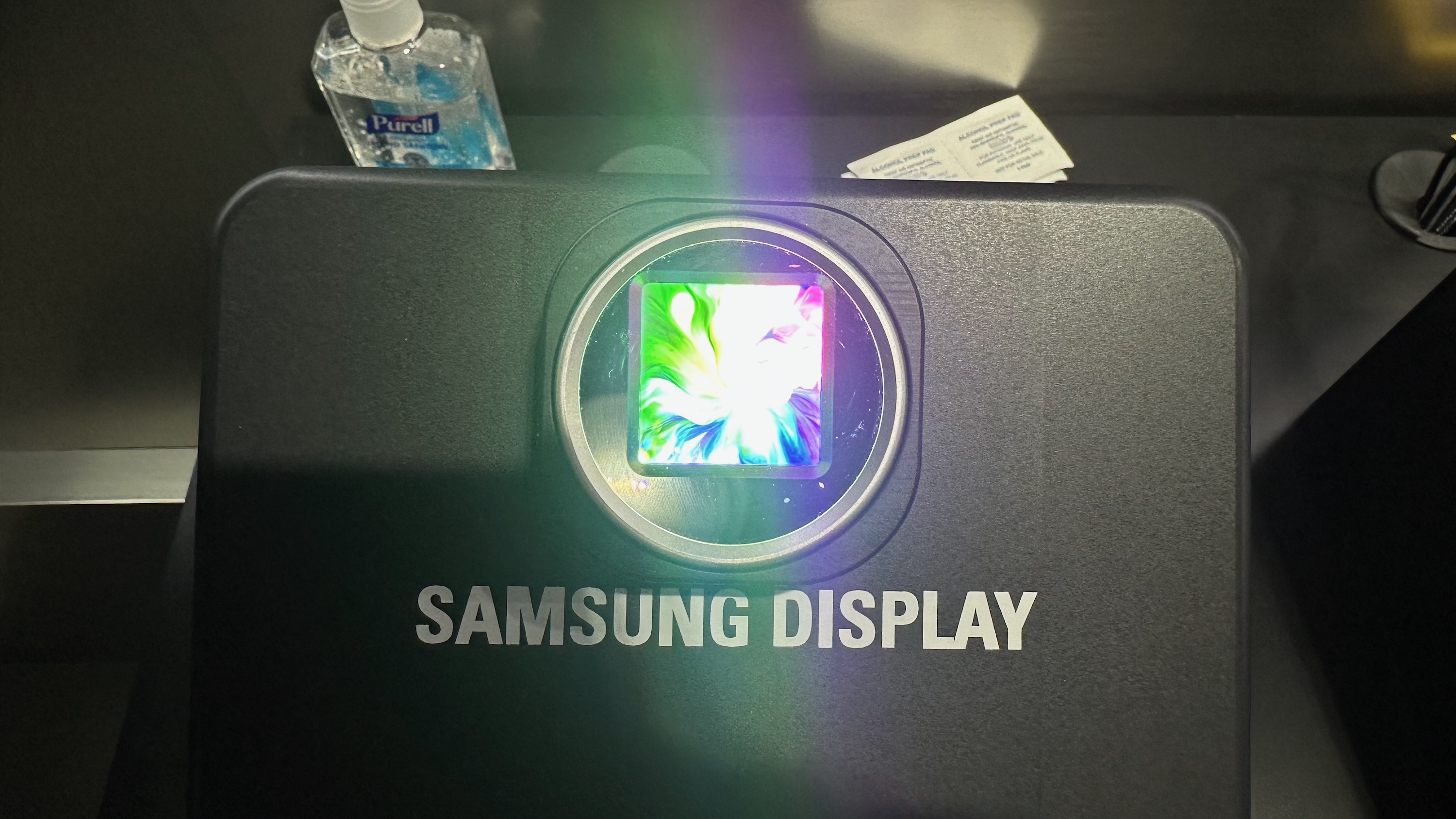 Прототип OLEDOS Samsung на Awe 2025.