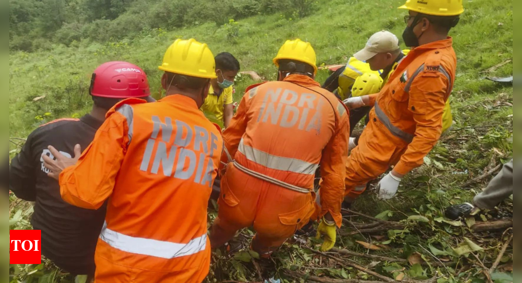 Uttarakhand Choper Crash: PM Modi розмовляє з CM Pushkar Dhami з Кіпру; Запевняє співпрацю з центру | Індія Новини