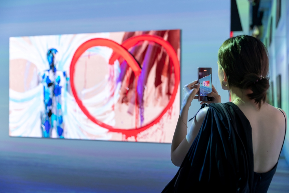 1750243444 181 nevdacha mezh vidsvyatkuvaty tvorchist vysvitlyuyetsya vid art basel u «Невдача меж відсвяткувати творчість» - висвітлюється від Art Basel у Базелі 2025 - Samsung Global Newsroom