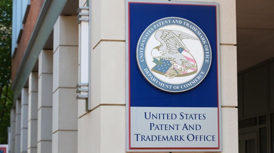 Директор USPTO повинен приймати всі рішення щодо установи