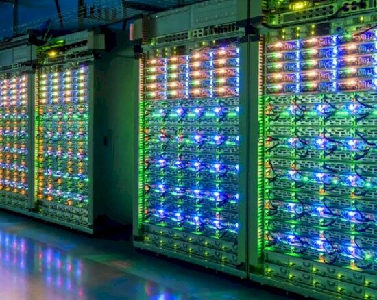 google vytrachaye na servery bilshe nizh uves svit Google витрачає на сервери більше, ніж увесь світ