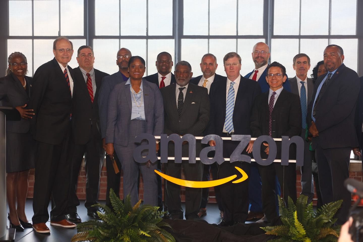 Amazon збирається побудувати центр обробки даних на суму 3 мільярди доларів у окрузі Воррен, розширюючи технологічний коло в Міссісіпі