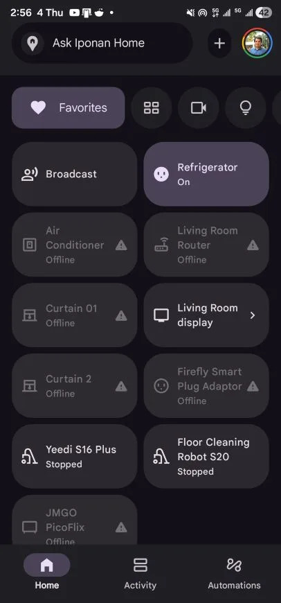 Вкладка вибраного додатка Google Home із кнопкою трансляції вгорі