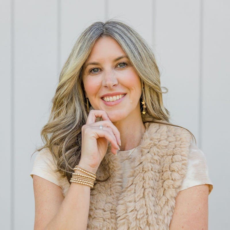 Керівник каналу Snowflake Кріс Нідерман пішов, Емі Кодл посіла перше місце